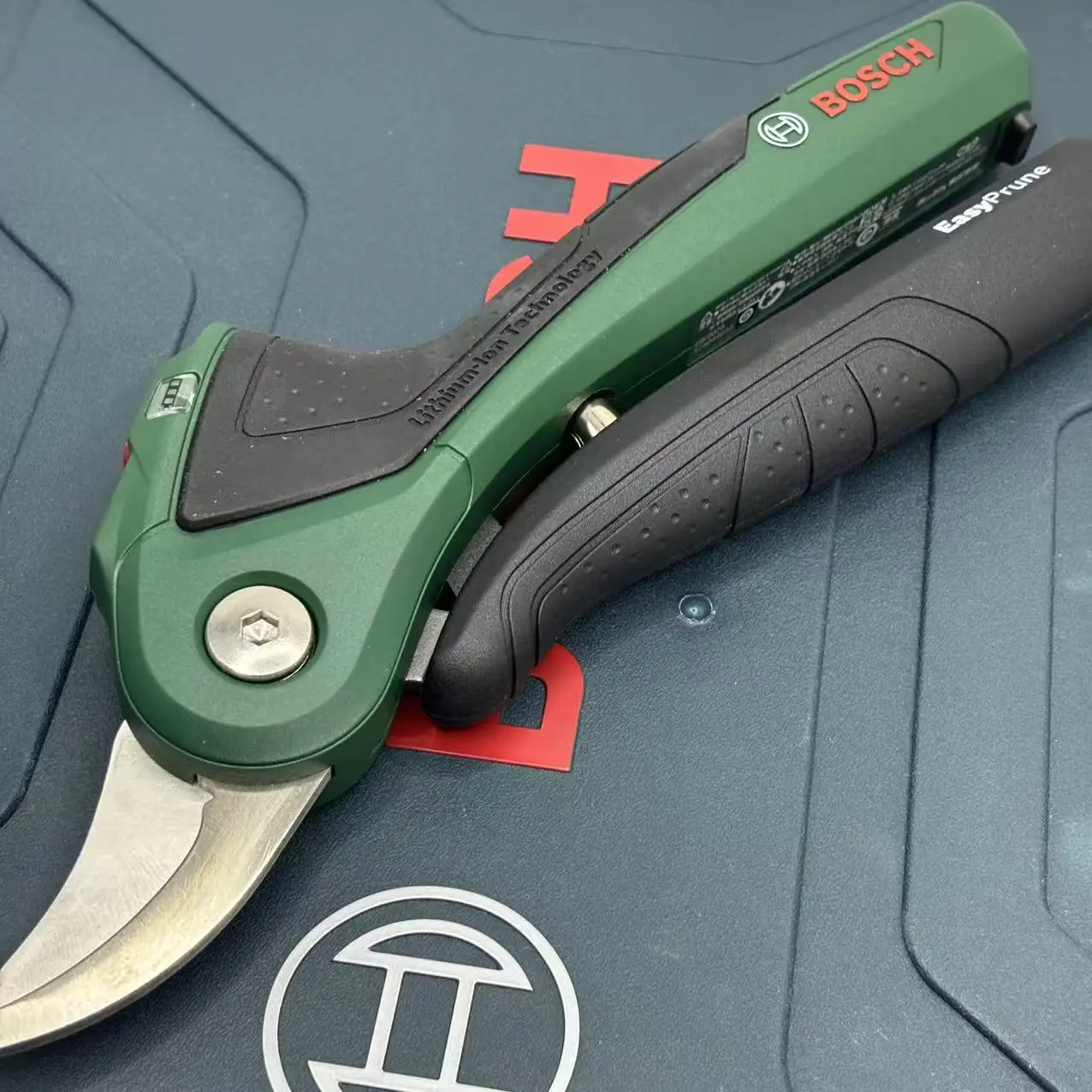 Bosch 3.6V Cordless Smart Prun - Pruning Shears 评论和价格